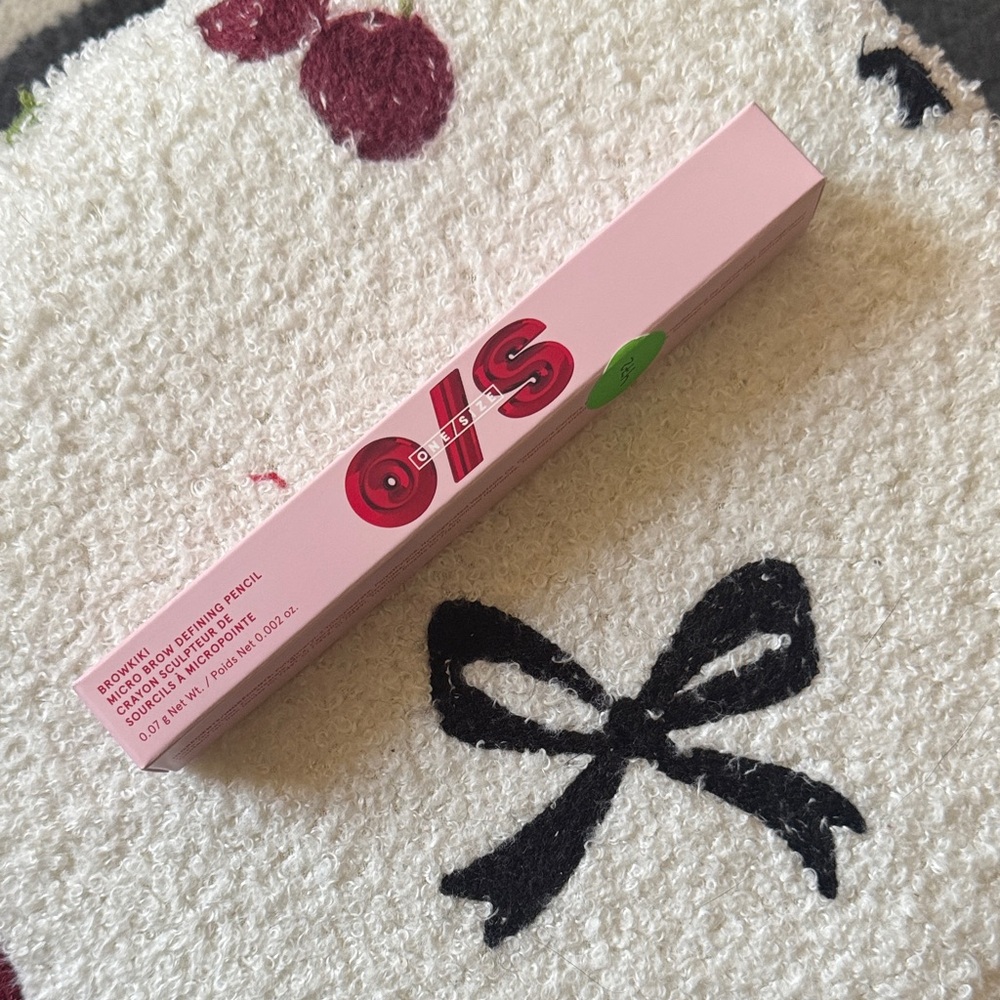 O/S BROW DEFINING PENCIL (Soft Brown)